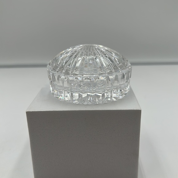 - Waterford Crystal Round Trinket Box and Lid - Picture 5 of 16
